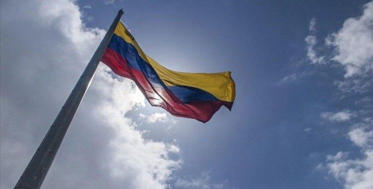 Venezuela, hava sahasının ABD'ye ait olduğu öne sürülen askeri uçak tarafından ihlal edildiğini duyurdu