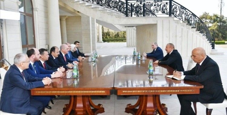 Azerbaycan Cumhurbaşkanı Aliyev, Kurtulmuş başkanlığındaki AK Parti heyetini kabul etti