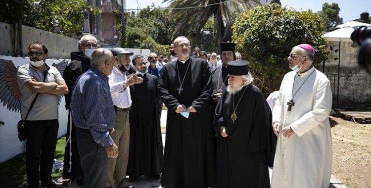 Kudüs'teki Hristiyan din adamlarından Şeyh Cerrah Mahallesi sakinlerine destek ziyareti