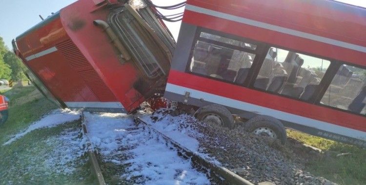 Polonya'da tren kazası: 8 yaralı