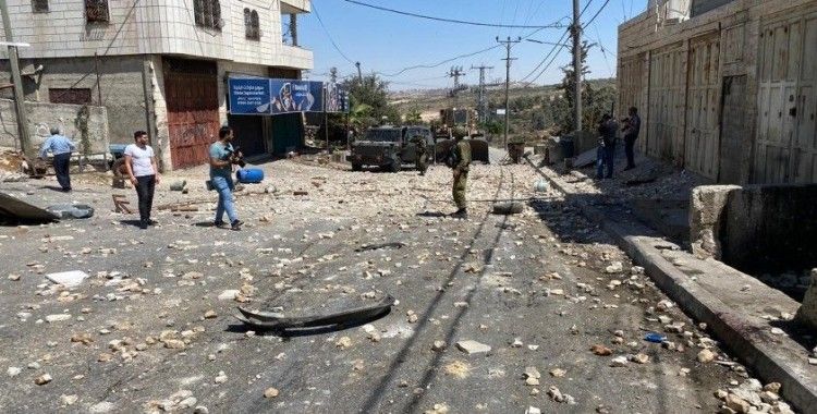 İsrail askerlerinden 12 yaşındaki Filistinli çocuğun cenaze töreni sonrası Filistinlilere müdahale: 12 yaralı