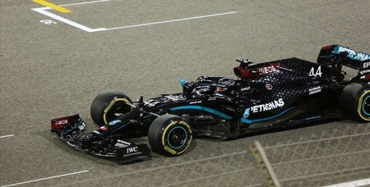 F1 Macaristan Grand Prix'sinde pole pozisyonu Lewis Hamilton'ın
