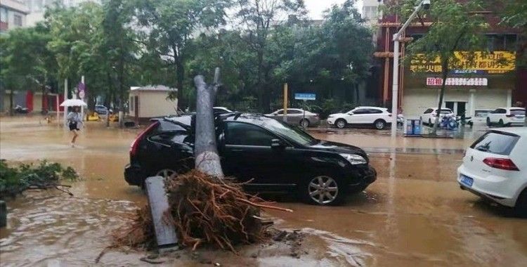 Çin'deki sel felaketinde hayatını kaybedenlerin sayısı 300'ü aştı
