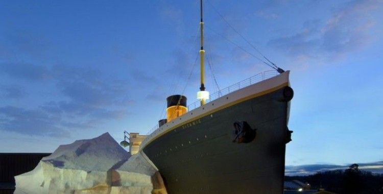 Titanik müzesindeki buzdağı ziyaretçilerin üzerine devrildi: 3 yaralı