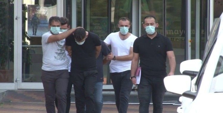 Beykoz'da 15 Temmuz gazisini öldüren 2 sanık adliyeye sevk edildi