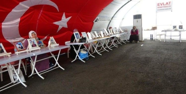 Evlat nöbetindeki babadan HDP'ye: Kandil'in partisisin, Kürt'ü hiçbir zaman savunmadın