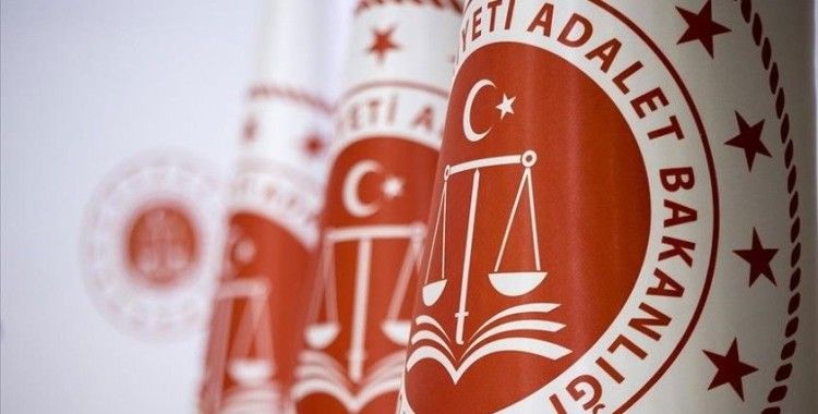 Adalet Bakanlığının e-Tebligat uygulamasıyla 43 binden fazla ağaç korunmuş oldu