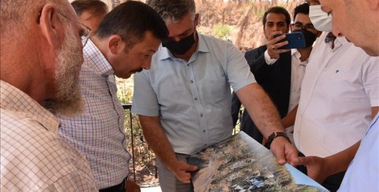 AK Parti Genel Başkan Yardımcısı Hamza Dağ, Marmaris'te yanan mahalleleri ziyaret etti