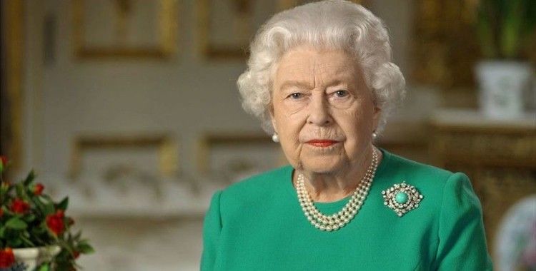 Tarihte ilk: Kraliçe Elizabeth, Cristiano Ronaldo'dan imzalı forma istedi