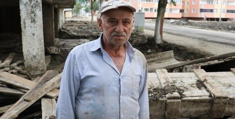 Bozkurt'taki sel felaketinde 4 yakınını kaybeden Öztürk: Ormanlardan görülmedik bir su geldi