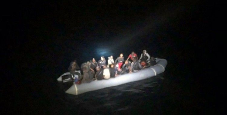 Marmaris’te 32 göçmen kurtarıldı