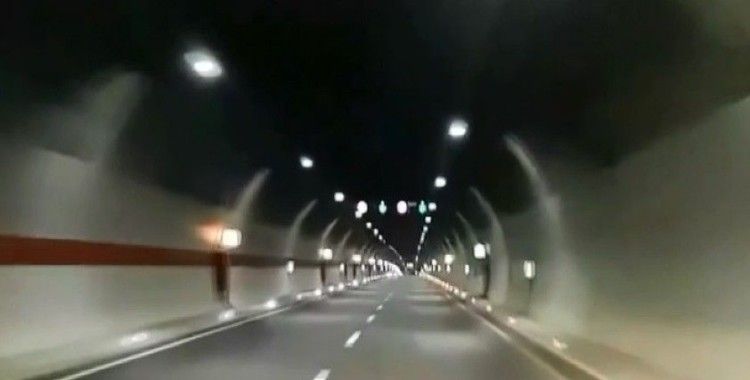 Erzurumlu vatandaşın Ovit Tüneli’nden geçerken yaşadığı sevinç milyonlara ulaştı