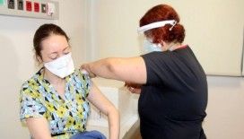 Bilim Kurulu üyesi: Aşılama 2023'e kadar kaçınılmaz