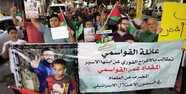 İsrail askerlerinden El Halil’de Filistinli tutuklulara destek gösterisine plastik mermili müdahale