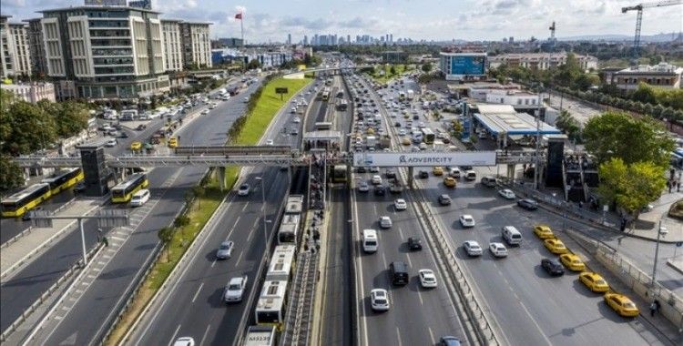 İstanbul trafiğinde yoğunluk yaşanıyor