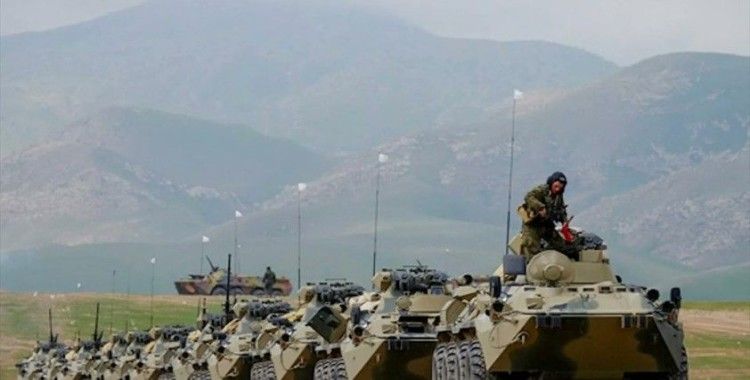 Tacikistan'daki Rus üssüne 30 yeni tank gönderilecek