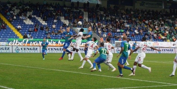 Süper Lig: Çaykur Rizespor: 0 - A. Hatayspor: 0 (İlk yarı)