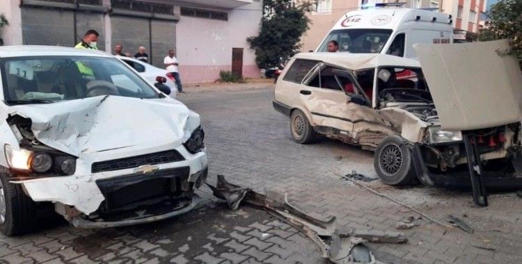 Osmaniye'de trafik kazası, 5 yaralı