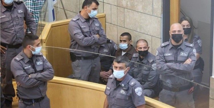 İsrail mahkemesi hapisten kaçtıktan sonra yakalanan 2 Filistinlinin gözaltı süresini uzattı