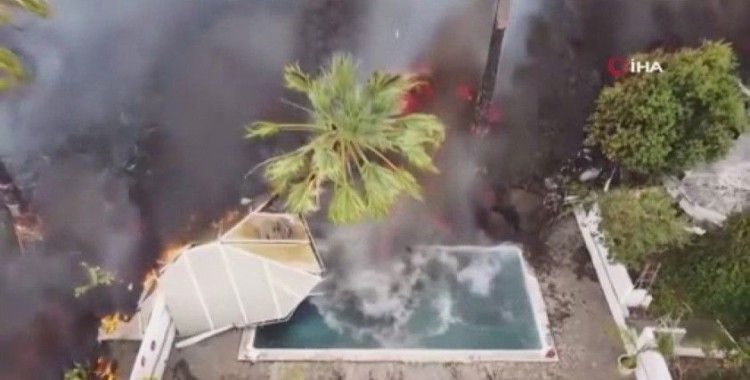 Kanarya Adaları’ndaki yanardağdan akan lavlar havuzu doldurdu