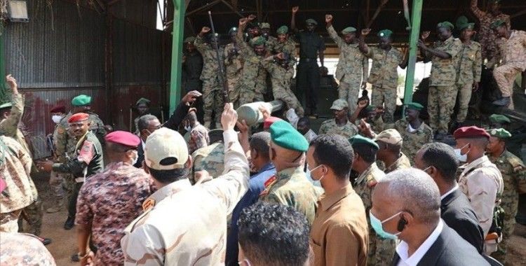 Sudan'da iktidar ortağı ÖDBG, orduyu demokratik geçişten caymakla suçladı