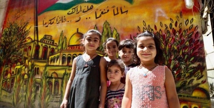 Mülteci kamplarının duvarları genç Filistinlilerin umutlarını ve özgürlük tutkularını yansıtıyor