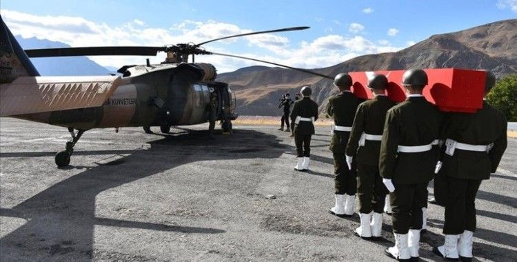 Hakkari'de şehit asker için tören düzenlendi