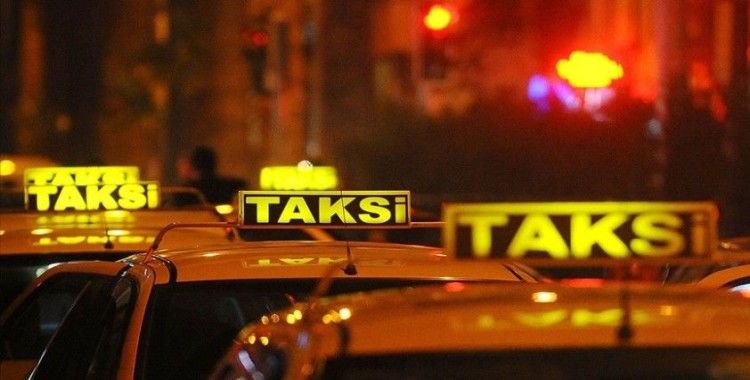 İstanbul'da 750 minibüsün taksiye dönüştürülmesi kararının iptali için dava açıldı