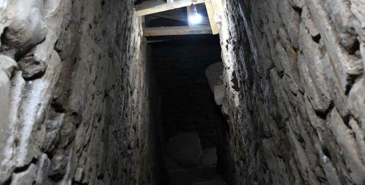 Beçin Antik Kenti'nde bulunan 19 metrelik kuyuda değerli bulgulara ulaşıldı