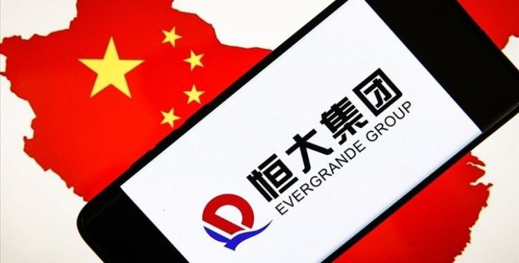Çinli emlak şirketi Evergrande'nin hisseleri Hong Kong borsasında işleme kapatıldı