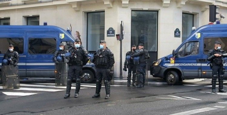 Fransa’da yaklaşık 200 şehirde hükümet karşıtı protesto