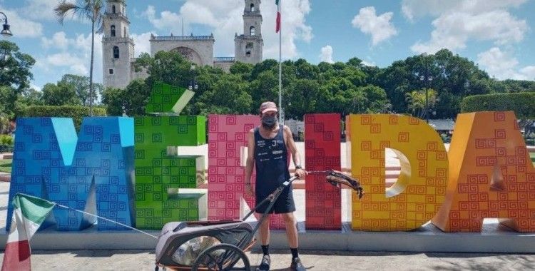 Dünyayı dolaşan Alman atlet Meksika’yı kuzeyden güneye koşarak 120 günde geçti