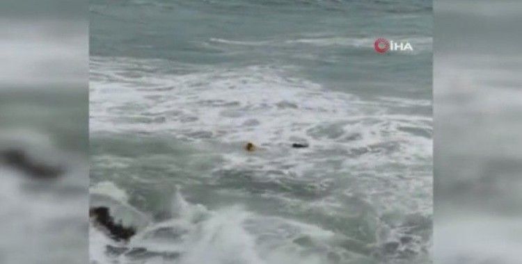 Denize düşen 4 kişiden 1’inin hayatını kaybettiği korkunç olayın görüntüsü ortaya çıktı