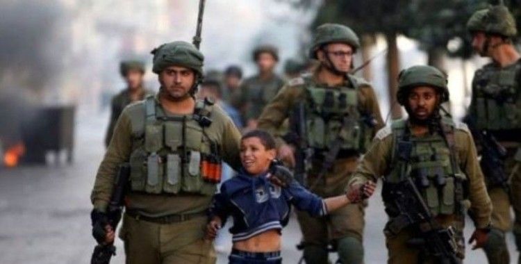 İsrail güçleri, 11 yaşındaki Filistinli çocuğu gözaltına aldı