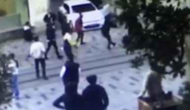 Taksim'de ortalığı karıştıran silahlı kavga, Yolu açın deyince kalçasından vuruldu