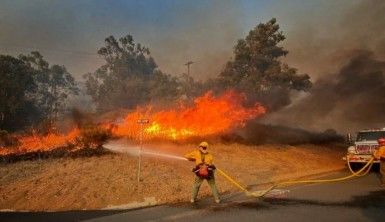 California'da yangın, 5 bin 500 hektar alan yandı