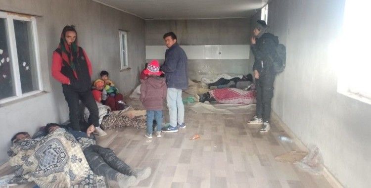Bitlis’te göçmen kaçakçılığı yapan 6 kişi yakalandı