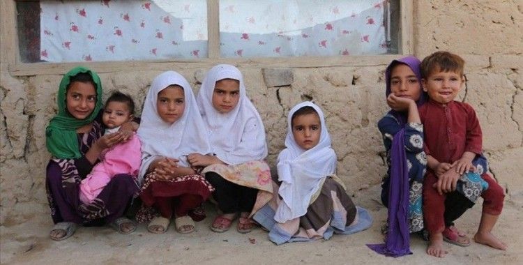 Afganistan'daki çocuklar açlık nedeniyle ölümle karşı karşıya