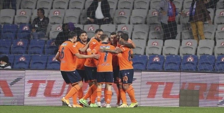 Medipol Başakşehir, Emre Belözoğlu dönemine Beşiktaş galibiyetiyle başladı