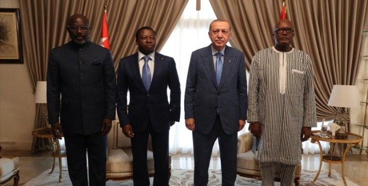 Cumhurbaşkanı Erdoğan, Togo'da üç Afrika ülkesinin liderleriyle bir araya geldi