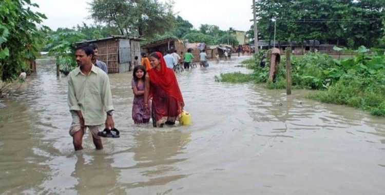 Nepal'i vuran sel ve heyelanda bilanço artıyor: 48 ölü