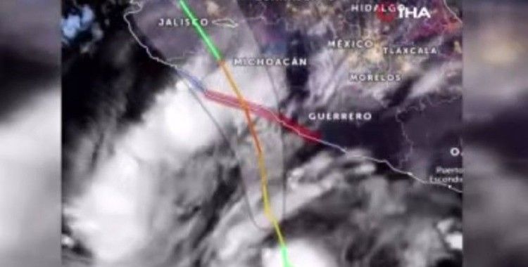 Rick Kasırgası’nın Meksika’yı vurması bekleniyor