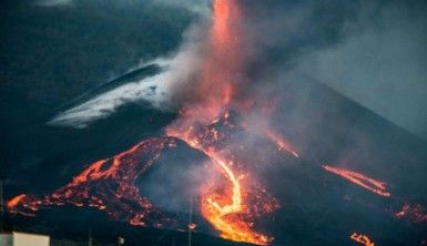 La Palma'daki yanardağ, patlamasından bu yana en aktif durumda