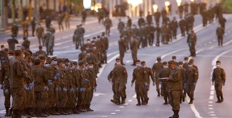 Kovid-19 salgınının etkisini sürdürdüğü Rusya’da ordu devrede