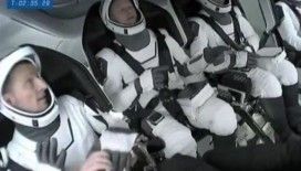 SpaceX uzaya 4 astronot gönderdi