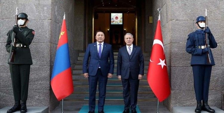 Milli Savunma Bakanı Akar, Moğolistan Savunma Bakanı Gürsed ile görüştü