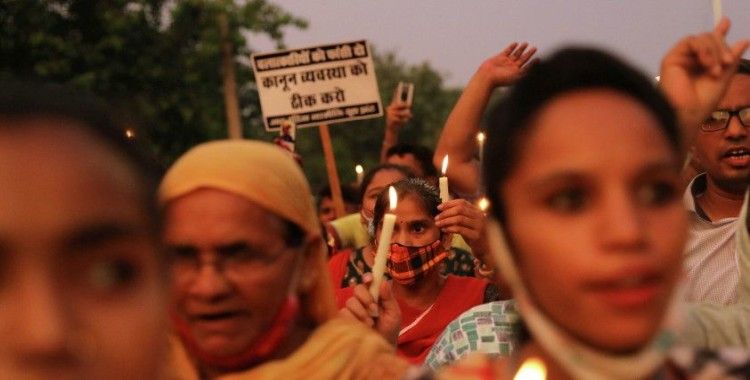 Hindistan'da 16 yaşındaki kız çocuğu, yüzlerce erkeğin tecavüzüne maruz kaldı: 7 kişi tutuklandı