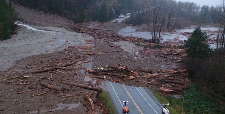 Kanada'da şiddetli yağış toprak kaymasına yol açtı: 1 ölü, 2 kayıp