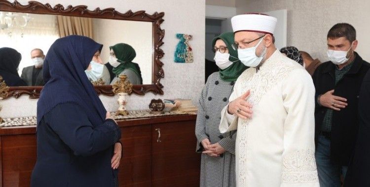 Diyanet İşleri Başkanı Erbaş’tan katledilen Başak Cengiz’in ailesine ziyaret