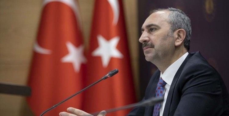Adalet Bakanı Gül'den Bolu Belediye Meclisinin yabancılara yönelik kararlarına tepki